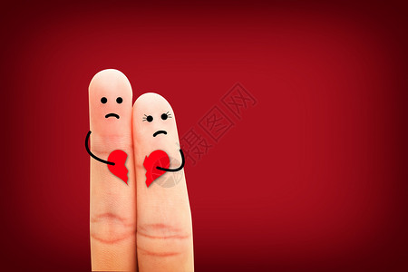 坐在手指上的情侣感情破裂设计图片
