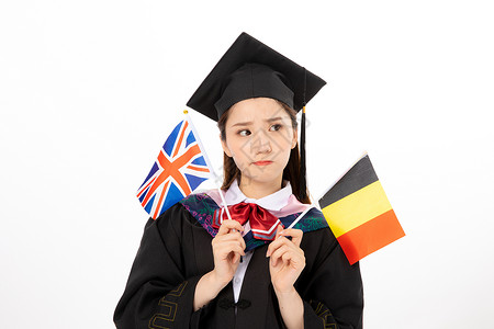 德国大学手拿国旗比较的女大学生背景