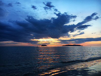 亚庇丹绒亚路最美日落背景图片