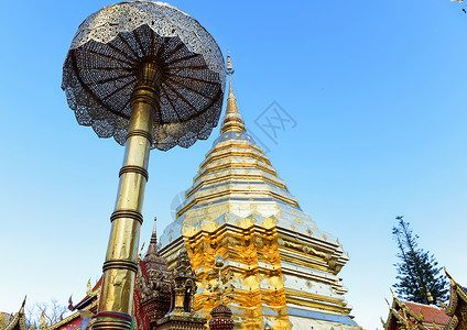 泰国清迈双龙寺佛塔背景图片