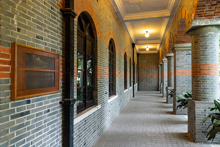 高考交通交通大学教学楼走廊背景