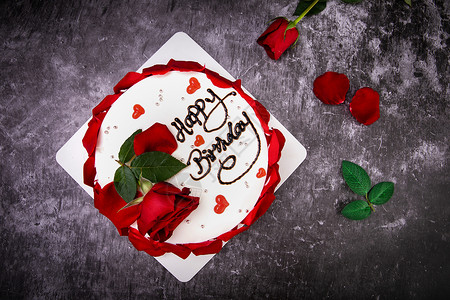 玫瑰奶油水果生日蛋糕高清图片