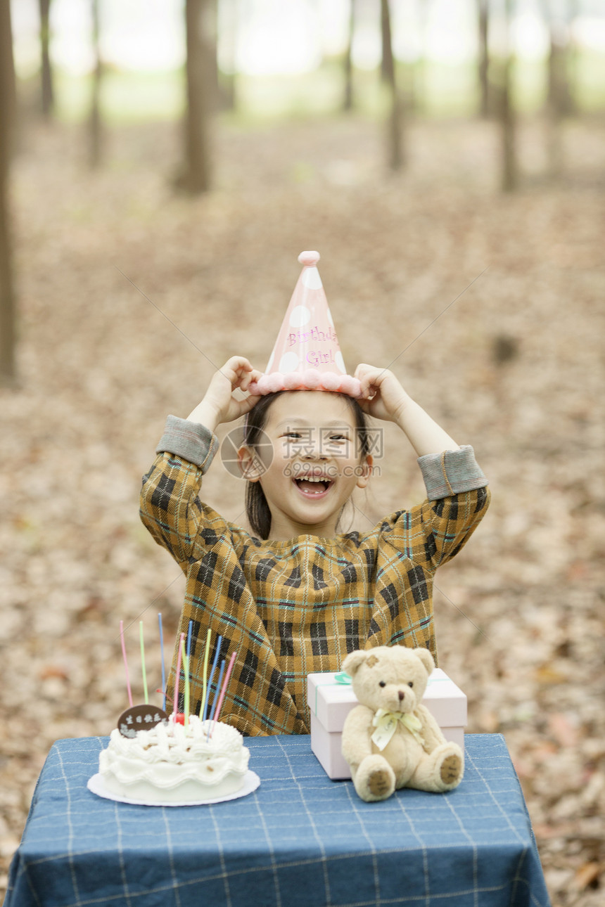 女孩过生日图片