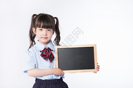 可爱小黑板小女孩儿童教育学生形象手持黑板展示背景