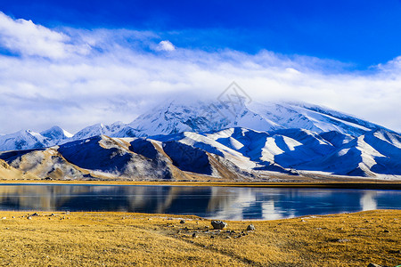 山篱蓝新疆喀什帕米尔高原自然风光背景