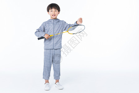 体育男孩打羽毛球图片