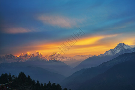 登山路尼泊尔poon hill背景