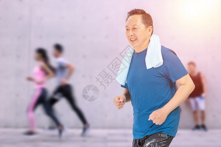 老人慢跑老年健身设计图片