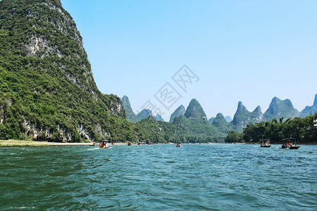 河里划船广西桂林阳朔漓江背景