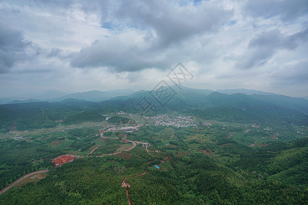 龙南县小武当山背景