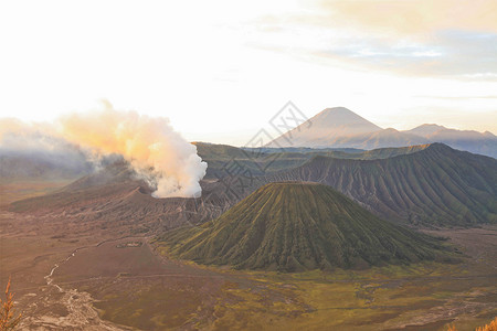沉寂火山印度尼西亚日惹活火山背景