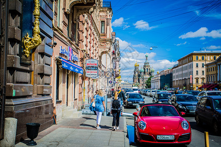 俄罗斯汽车俄罗斯圣彼得堡教堂背景