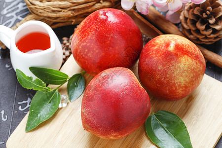新鲜油桃油桃水果高清图片