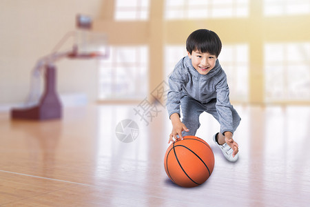 室内学生小孩打篮球设计图片