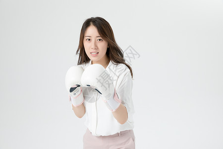 商务女性拳击图片