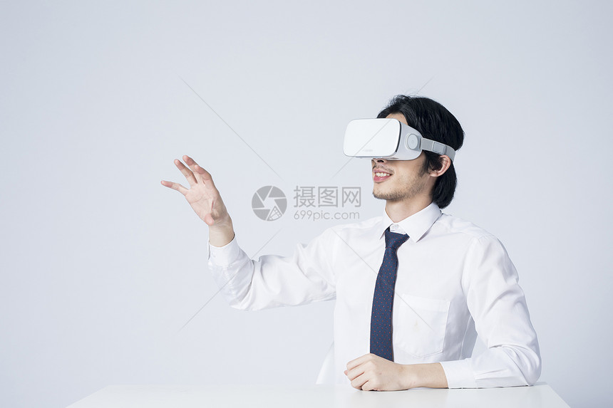 商务男士VR图片