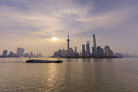 申城上海黄浦江的东方明珠背景