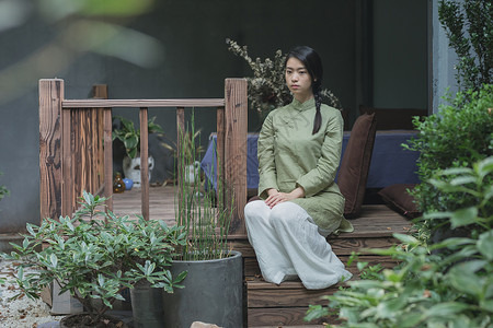 花园服古风禅服女性背景