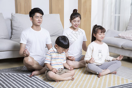 家庭生活瑜伽高清图片
