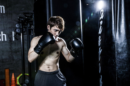 男士健身拳击背景图片