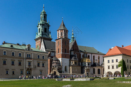 查维尔波兰克拉科夫著名旅游景点瓦维尔皇家城堡背景