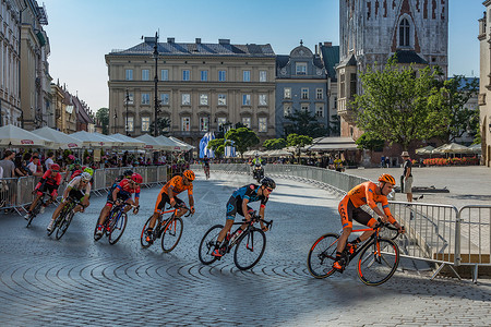 欧洲骑士波兰克拉科夫自行车比赛背景