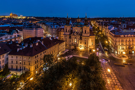 布拉格老城广场夜景高清图片