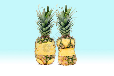 水果拟人夏天菠萝情侣设计图片