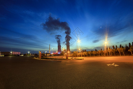气体排放工业化的烟囱背景