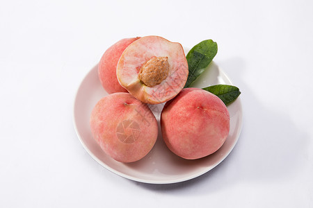 夏季新鲜桃子图片