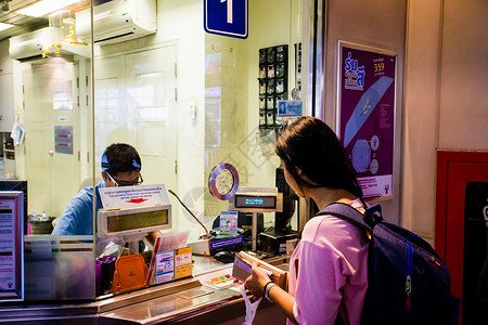 人工售票曼谷地铁售票处背景