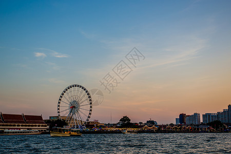 夜游湄南河曼谷摩天轮背景