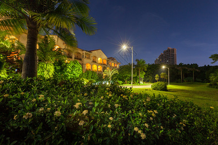 夜景草坪高尔夫酒店背景