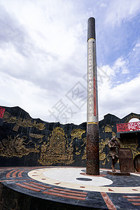 西游记图片新疆吐鲁番火焰山景区金箍棒温度计背景