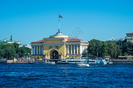 圣彼得堡海军总部大厦背景图片