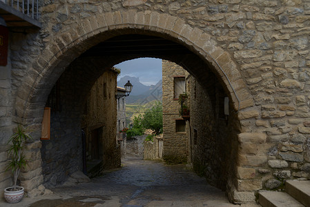 西班牙阿拉贡地区中世纪古村落伊莎贝拉村高清图片
