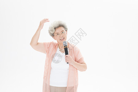 老年奶奶唱歌背景图片