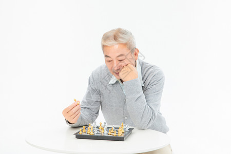 老年人下棋背景图片