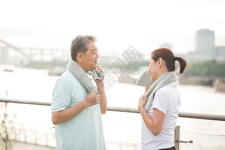 老年人运动锻炼背景图片