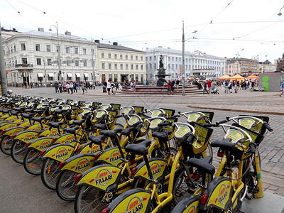 芬兰共享单车国外共享单车芬兰赫尔辛基街景背景