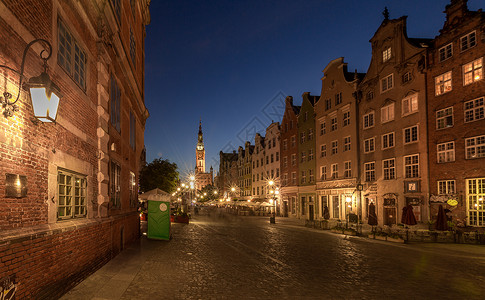 波兰旅游名城格但斯克老城广场夜景高清图片