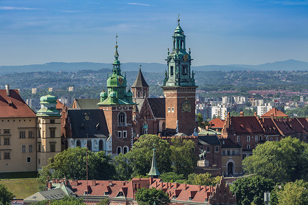 俯瞰波兰克拉科夫旅游景点瓦维尔城堡背景图片