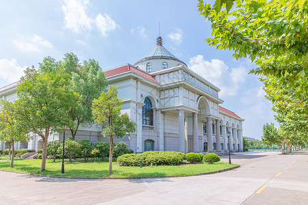 上海外国语大学教学楼高清图片