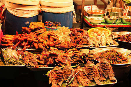 忌油炸食物泰国清迈夜市小吃背景