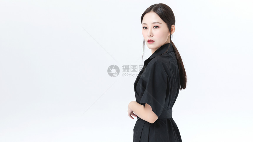 性冷淡美女服装图片