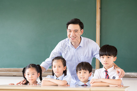 小学生师生教育图片