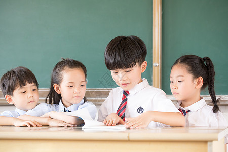 小学生校园生活图片