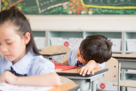 课堂睡觉学生小学生课堂背景