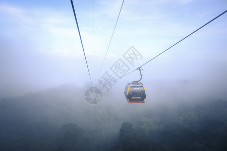 越南巴拿山高空缆车图片