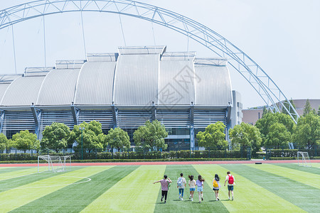 足球训练营招生大学生奔跑背景